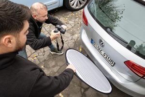 Beispielfoto: Gutachter bei der Arbeit.